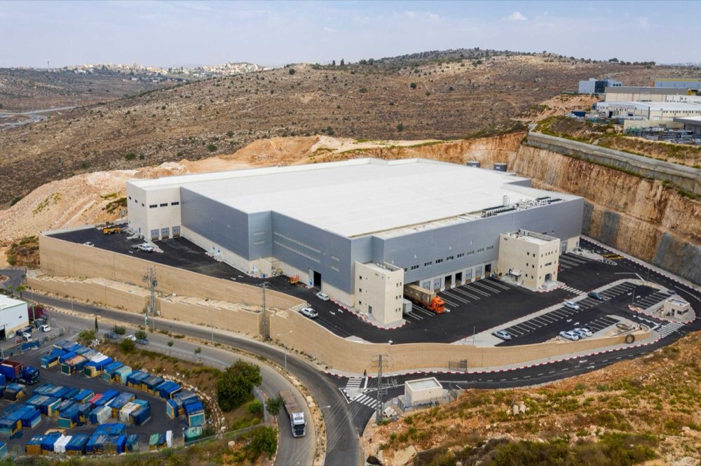 אינטרקוסמא (דנשר)